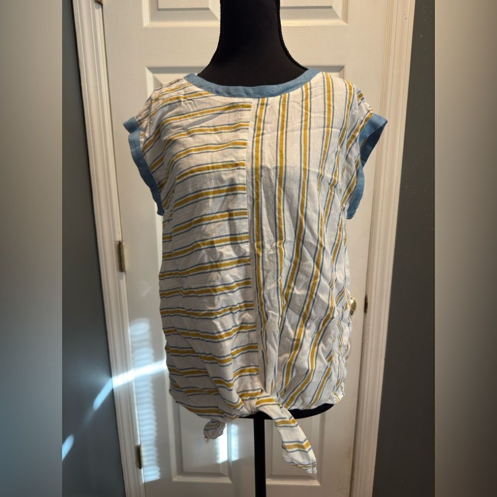 Hem and thread Striped Sleeveless Top - Blue and Yellow in size small